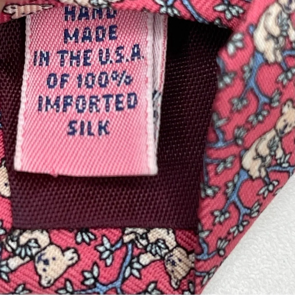 Vineyard Vines Vineyard Teddy Silk Tie office travel